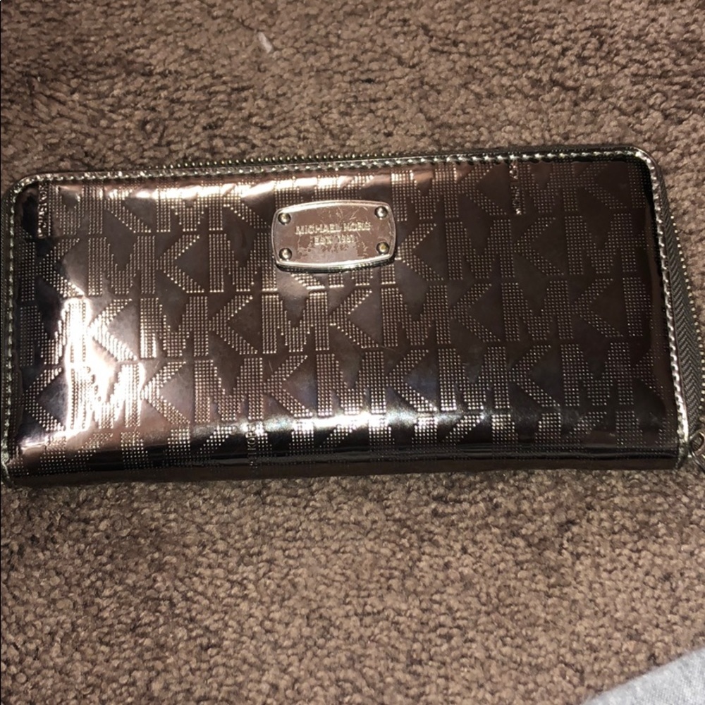 Michael Kors wallet